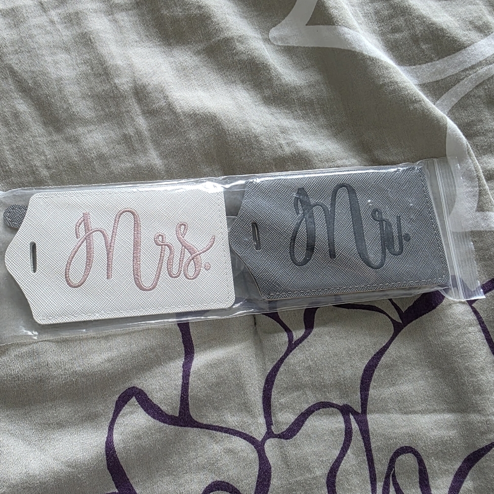 Mr. and Mrs. Luggage Tags Set
